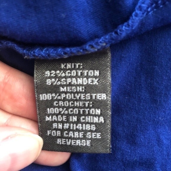 89th & Madison Nordstrom Blue Crochet Blouse Size Medium - Picture 7 of 8